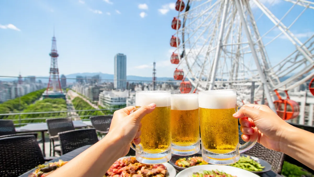 ノルベサ ビアガーデンとは？観覧車の真下で飲める札幌唯一の屋上スポットの解説画像